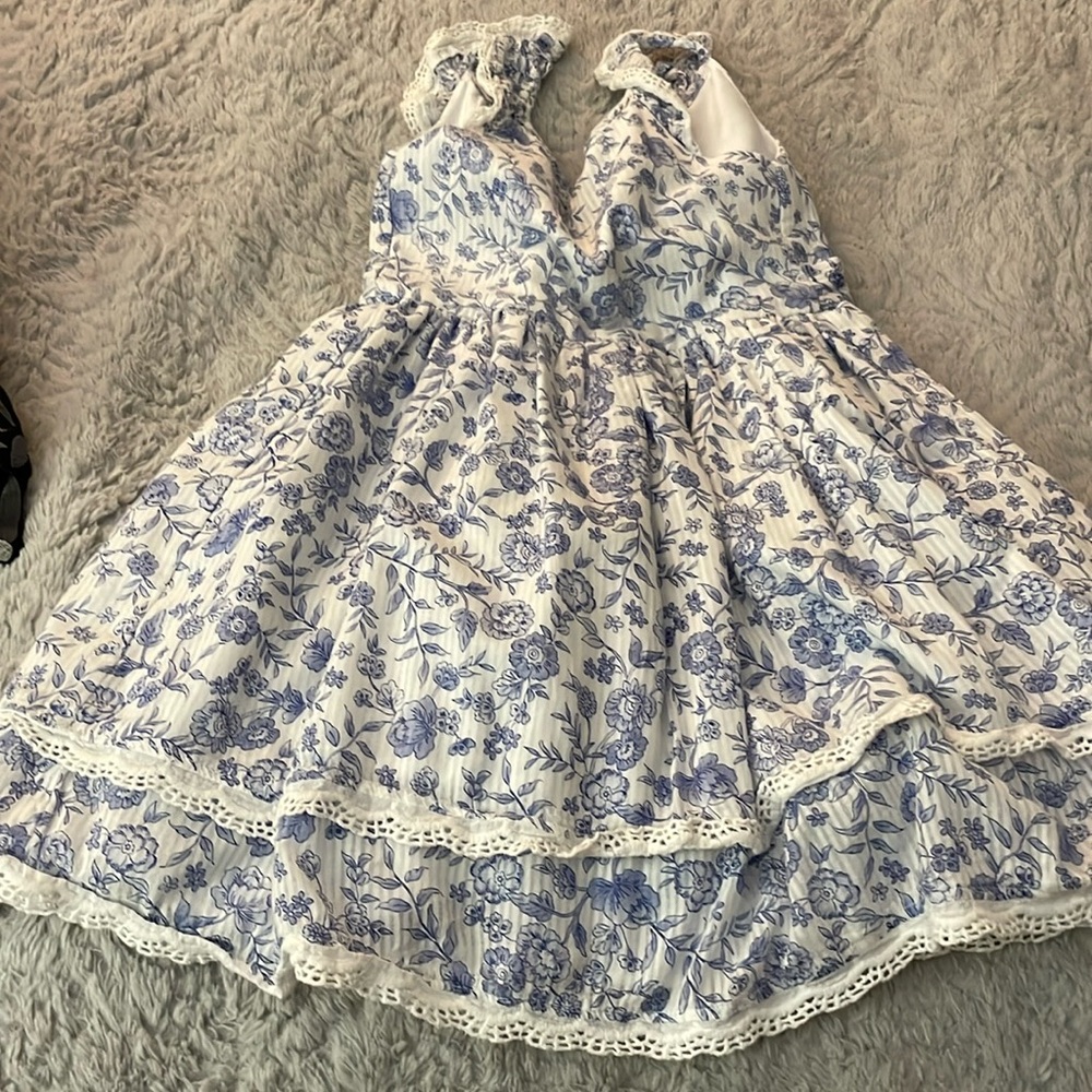 Beautiful dress size 5